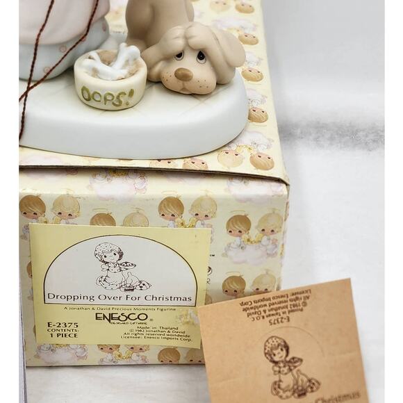 Precious Moments Figurine Dropping Over For Christmas Pie Dog E-2375 Box Tags - Picture 8 of 9